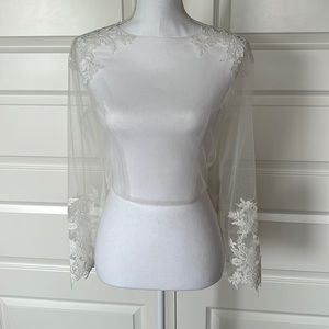 Wedding dress topper